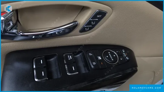 KIA CARNIVAL GASOLINE 9-SEATER HI-LIMOUSINE