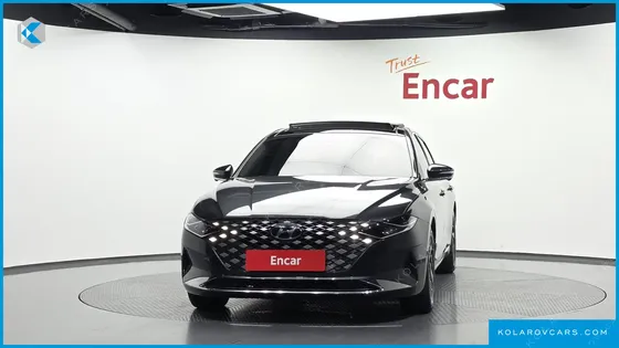 HYUNDAI GRANDEUR LE BLANC
