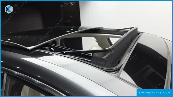 HYUNDAI GRANDEUR LE BLANC