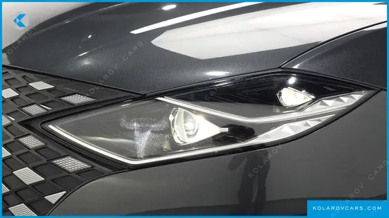HYUNDAI GRANDEUR LE BLANC