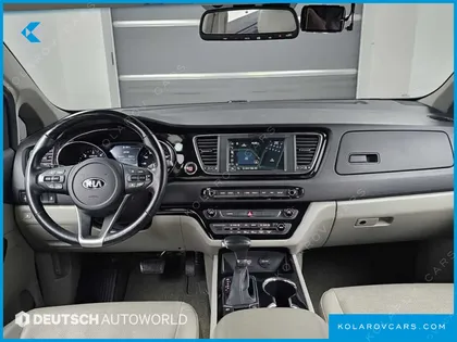 KIA CARNIVAL 11-SEATER PRESTIGE