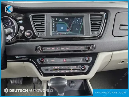 KIA CARNIVAL 11-SEATER PRESTIGE