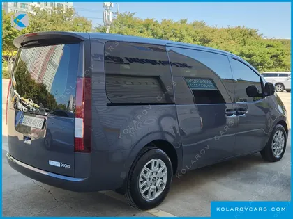 HYUNDAI STARIA CARGO 3-SEATER