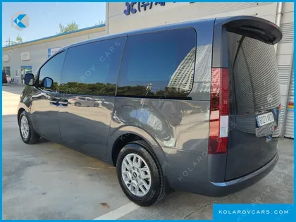 HYUNDAI STARIA CARGO 3-SEATER