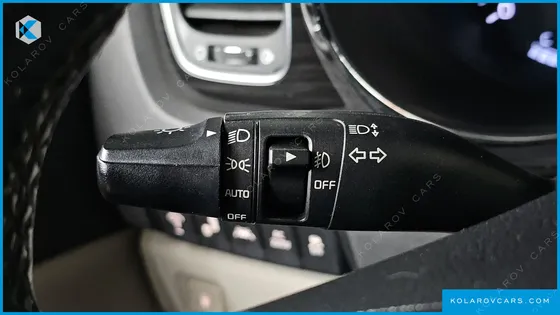 KIA CARNIVAL 7-SEATER LIMOUSINE