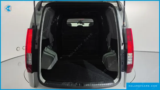 HYUNDAI STARIA CARGO 5-SEATER