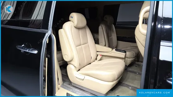 KIA CARNIVAL GASOLINE 9-SEATER HI-LIMOUSINE