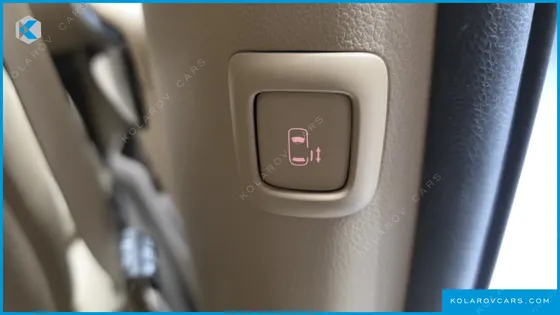 KIA CARNIVAL GASOLINE 9-SEATER HI-LIMOUSINE