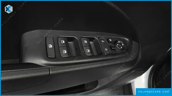 HYUNDAI VENUE 1.6 SMART
