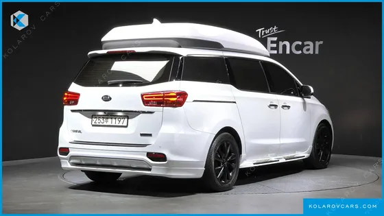 KIA CARNIVAL 9-SEATER HI-LIMOUSINE