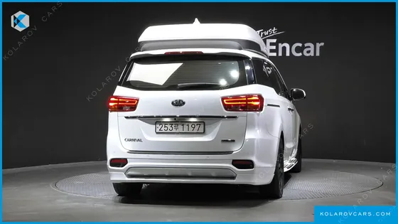 KIA CARNIVAL 9-SEATER HI-LIMOUSINE