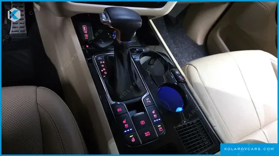 KIA CARNIVAL 9-SEATER HI-LIMOUSINE