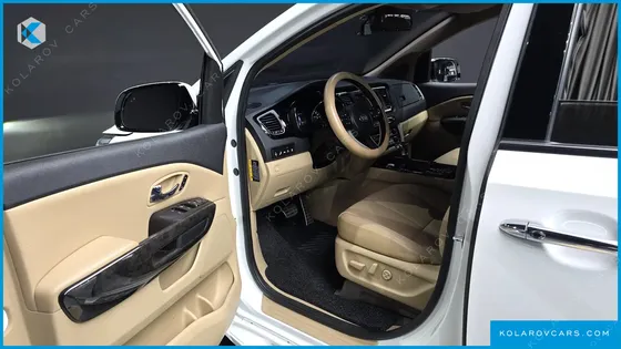 KIA CARNIVAL 9-SEATER HI-LIMOUSINE