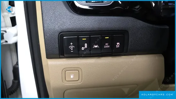 KIA CARNIVAL 9-SEATER HI-LIMOUSINE