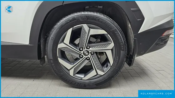 HYUNDAI TUCSON DIESEL 2.0 2WD
