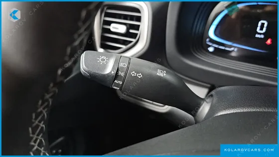 HYUNDAI VENUE 1,6 PREMIUM
