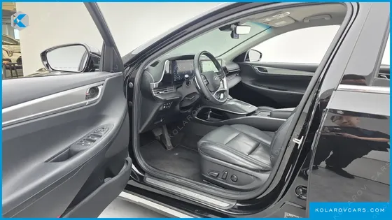HYUNDAI GRANDEUR PREMIUM