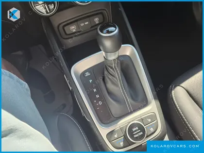 HYUNDAI VENUE 1,6 PREMIUM