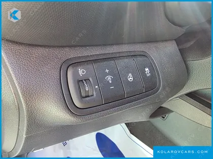 HYUNDAI VENUE 1,6 PREMIUM