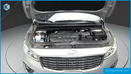 KIA CARNIVAL 7-SEATER LIMOUSINE