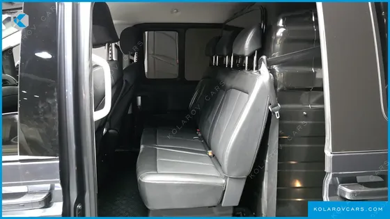 HYUNDAI STARIA CARGO 5-SEATER