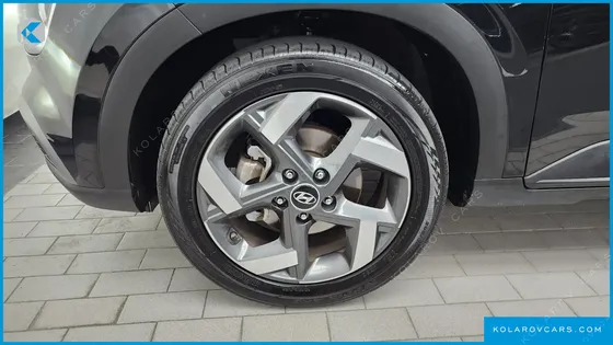 HYUNDAI VENUE 1.6 FLUX
