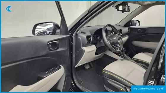 HYUNDAI VENUE 1.6 FLUX