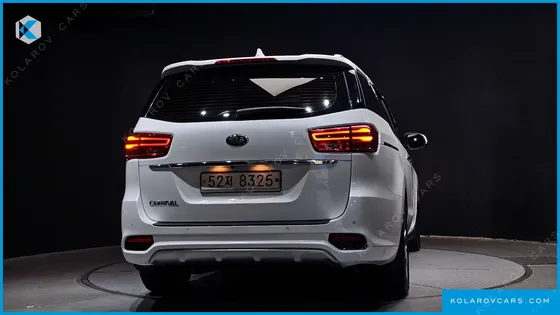 KIA CARNIVAL 9-SEATER NOBLESSE SPECIAL