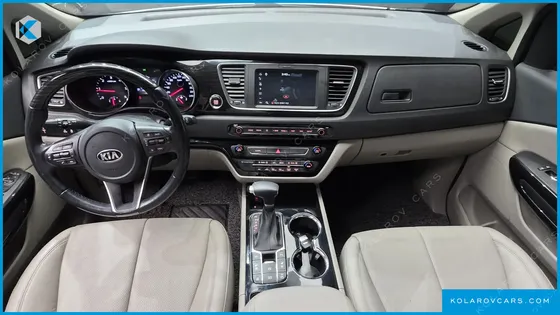 KIA CARNIVAL 9-SEATER NOBLESSE SPECIAL