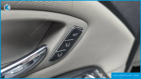 KIA CARNIVAL 9-SEATER NOBLESSE SPECIAL