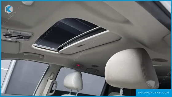 KIA CARNIVAL 9-SEATER NOBLESSE SPECIAL