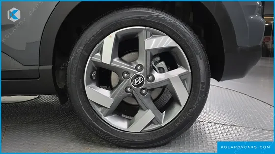 HYUNDAI VENUE 1,6 PREMIUM