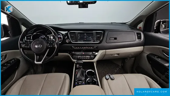 KIA CARNIVAL GASOLINE 9-SEATER NOBLESSE SPECIAL