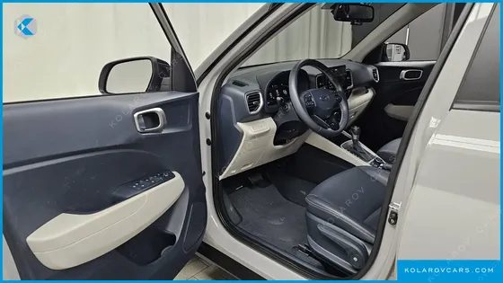 HYUNDAI VENUE 1,6 PREMIUM