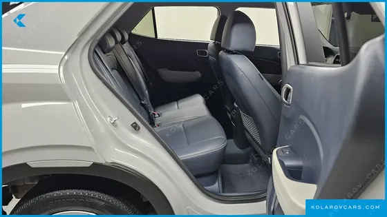 HYUNDAI VENUE 1,6 PREMIUM