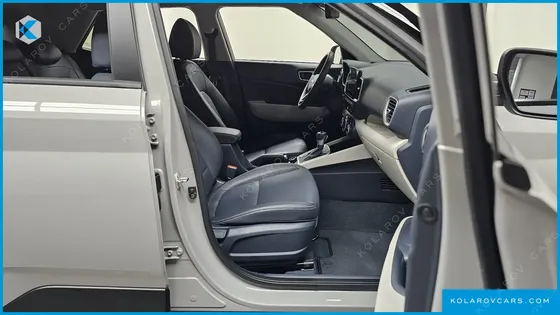 HYUNDAI VENUE 1,6 PREMIUM