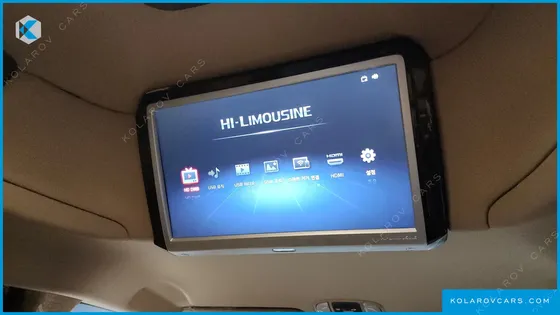 KIA CARNIVAL GASOLINE 7-SEATER HI-LIMOUSINE