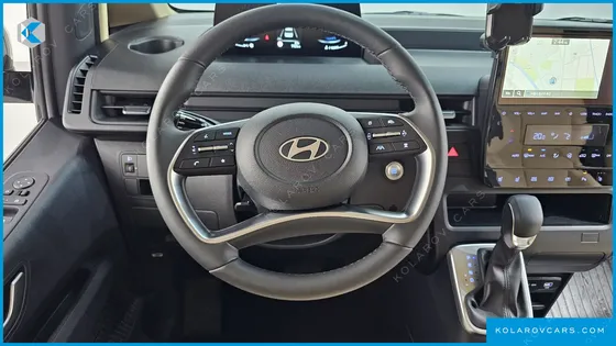 HYUNDAI STARIA L3.5 CARGO 3-SEATER