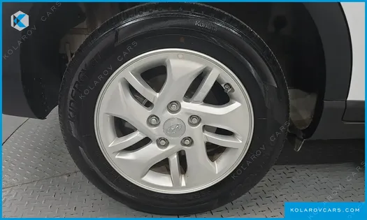 HYUNDAI VENUE 1,6 PREMIUM