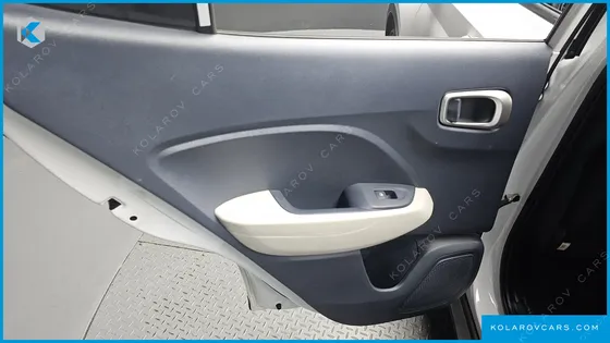 HYUNDAI VENUE 1,6 PREMIUM
