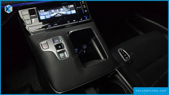 HYUNDAI GRANDEUR EXCLUSIVE