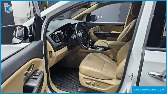 KIA CARNIVAL 9-SEATER HI-LIMOUSINE