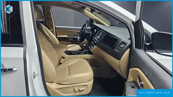 KIA CARNIVAL 9-SEATER HI-LIMOUSINE