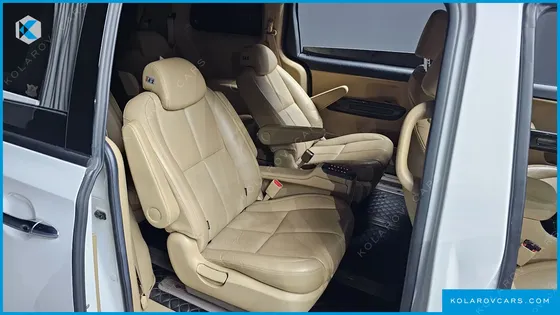 KIA CARNIVAL 9-SEATER HI-LIMOUSINE