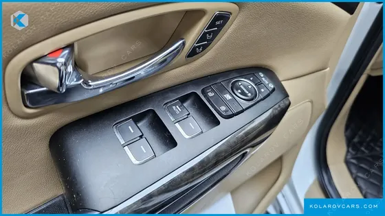 KIA CARNIVAL 9-SEATER HI-LIMOUSINE