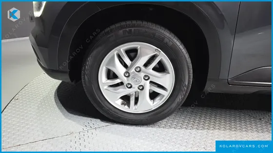 HYUNDAI VENUE 1.6 MODERN