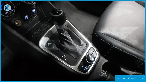 HYUNDAI VENUE 1.6 MODERN