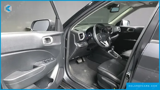 HYUNDAI VENUE 1.6 MODERN
