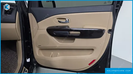 KIA CARNIVAL GASOLINE 9-SEATER NOBLESSE SPECIAL