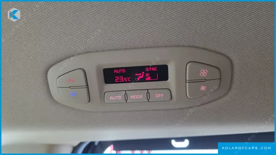 KIA CARNIVAL GASOLINE 9-SEATER NOBLESSE SPECIAL